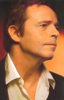 ELLE EST D'AILLEUR- PIERRE BACHELET